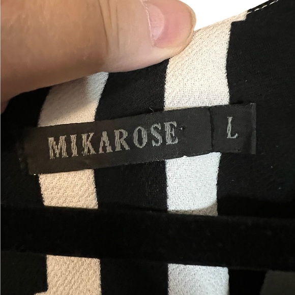 A Mikarose dress in size large - Picture 4 of 8